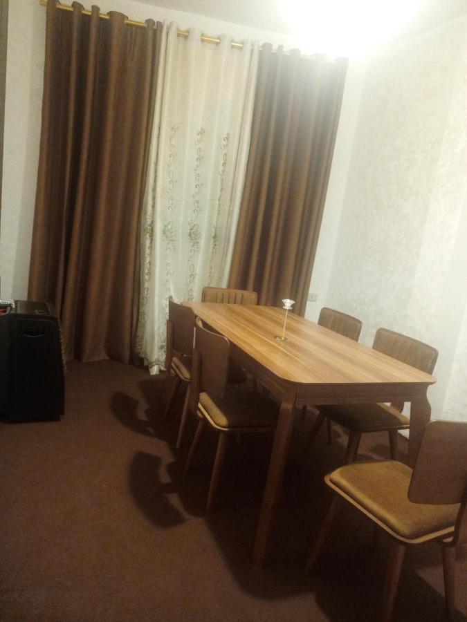 Jarajreh Apartments/ Hotel Karak Exteriör bild